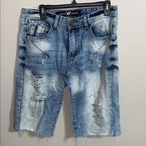 sz32 Men’s distresses shorts